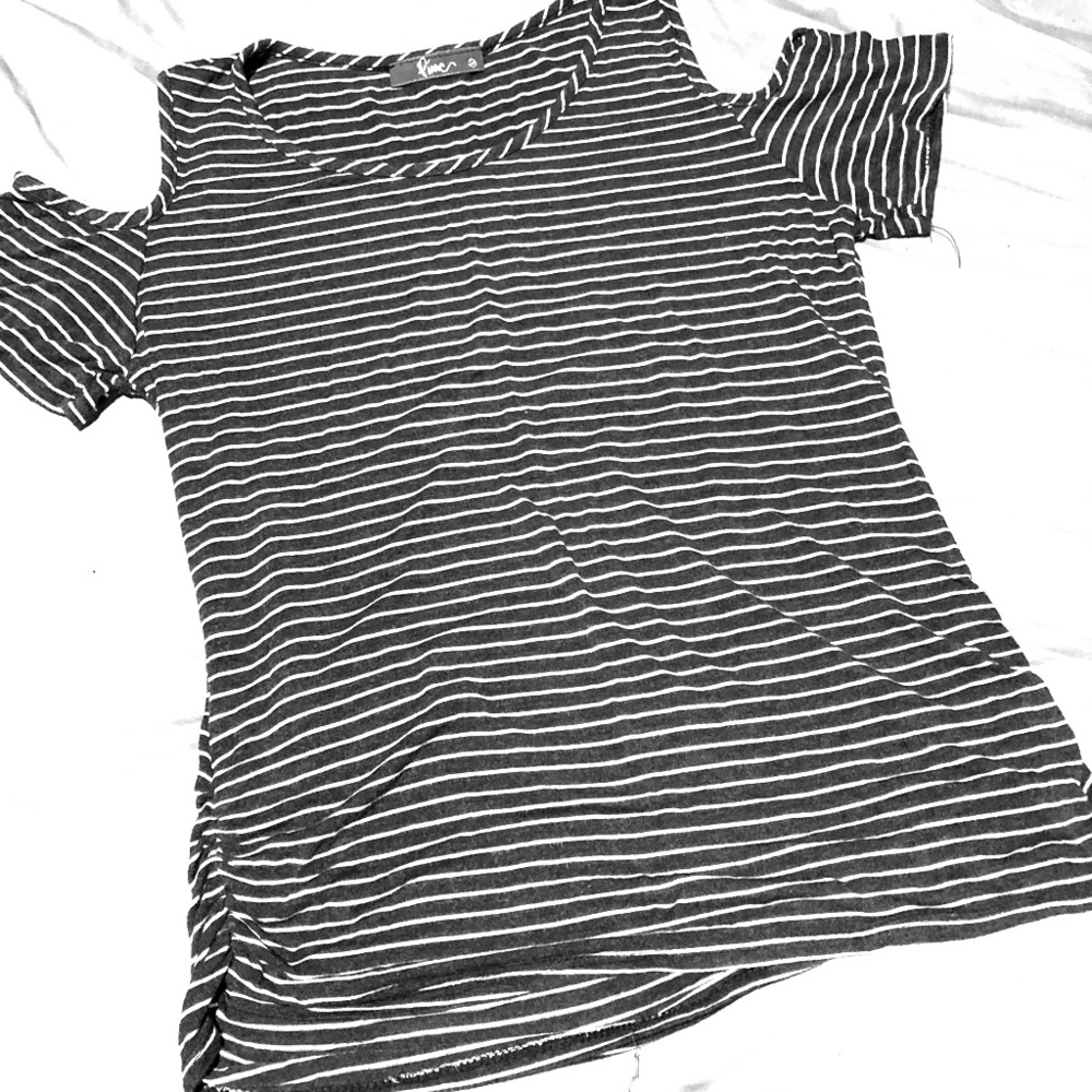 Cold shoulder top